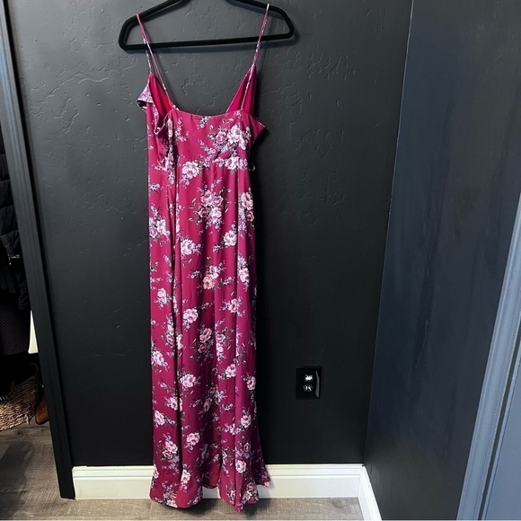 Fame & Partners Floral Ruffle Wrap Dress Size: 6 Color: burgundy/ floral print - Picture 12 of 12